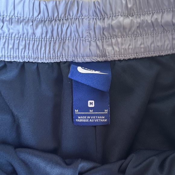 Nike Athletic Shorts Lightweight Performance - Picture 3 of 4